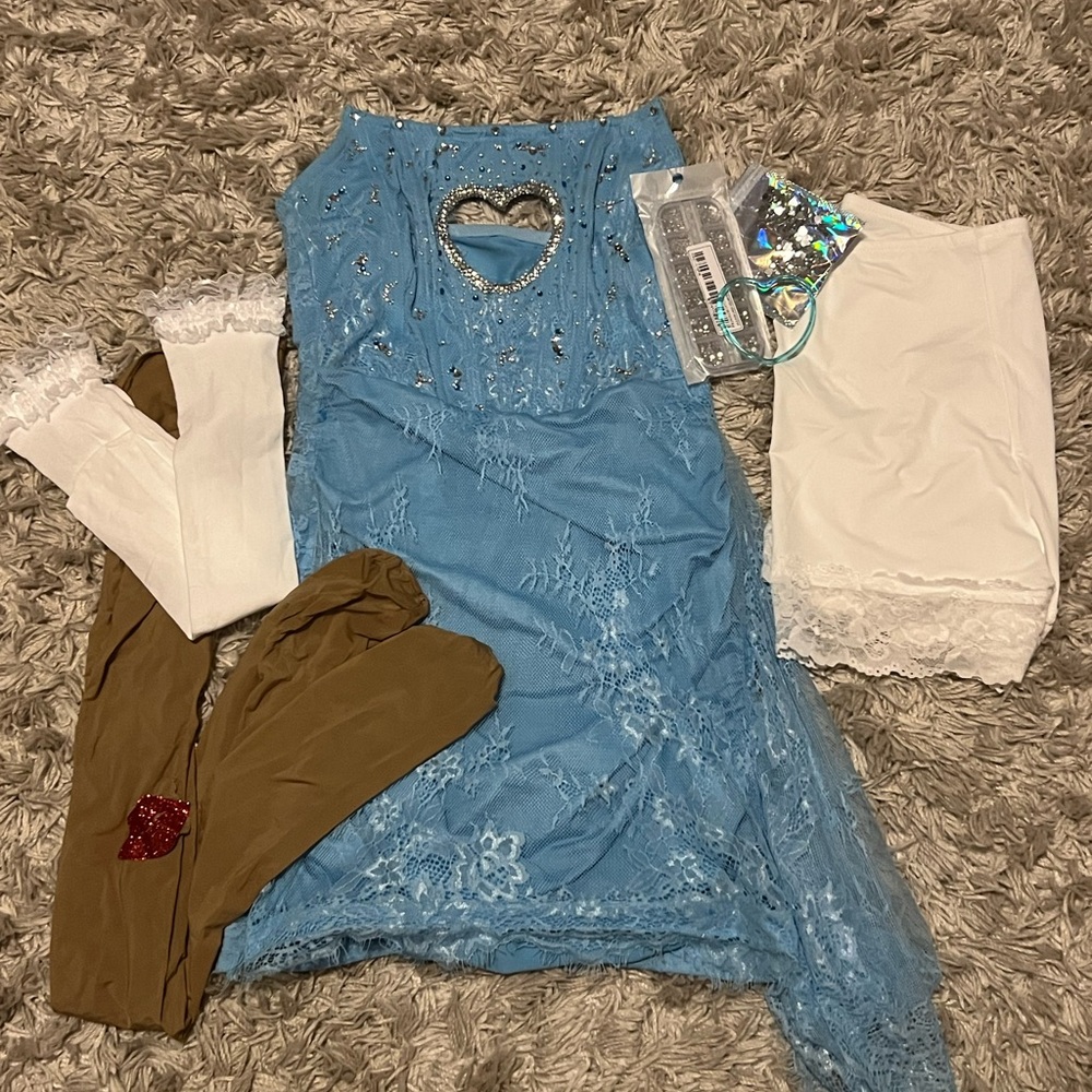 Sabrina Carpenter Dress